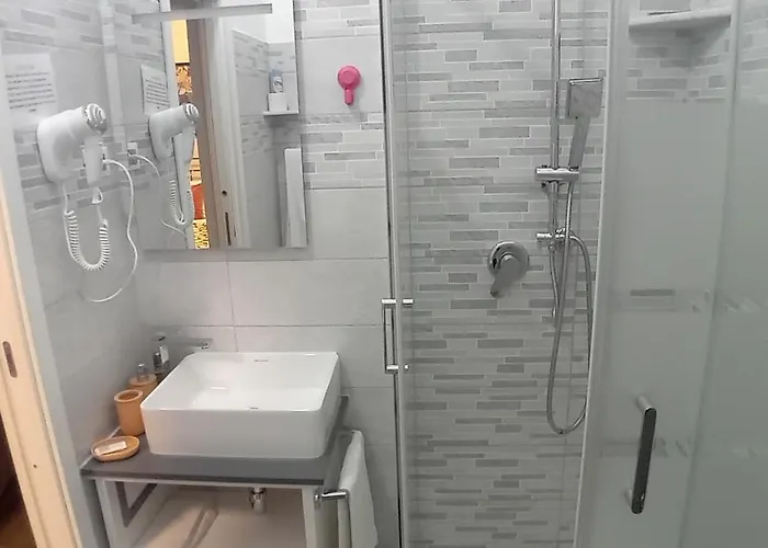 Titi 3* La Spezia